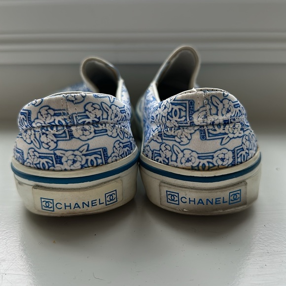 Chanel sneakers. Very gently used - Picture 5 of 5